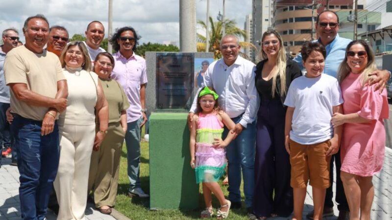 Evilásio Cavalcanti entrega Praça Tia Sônea e amplia opções de lazer em Ponta de Campina