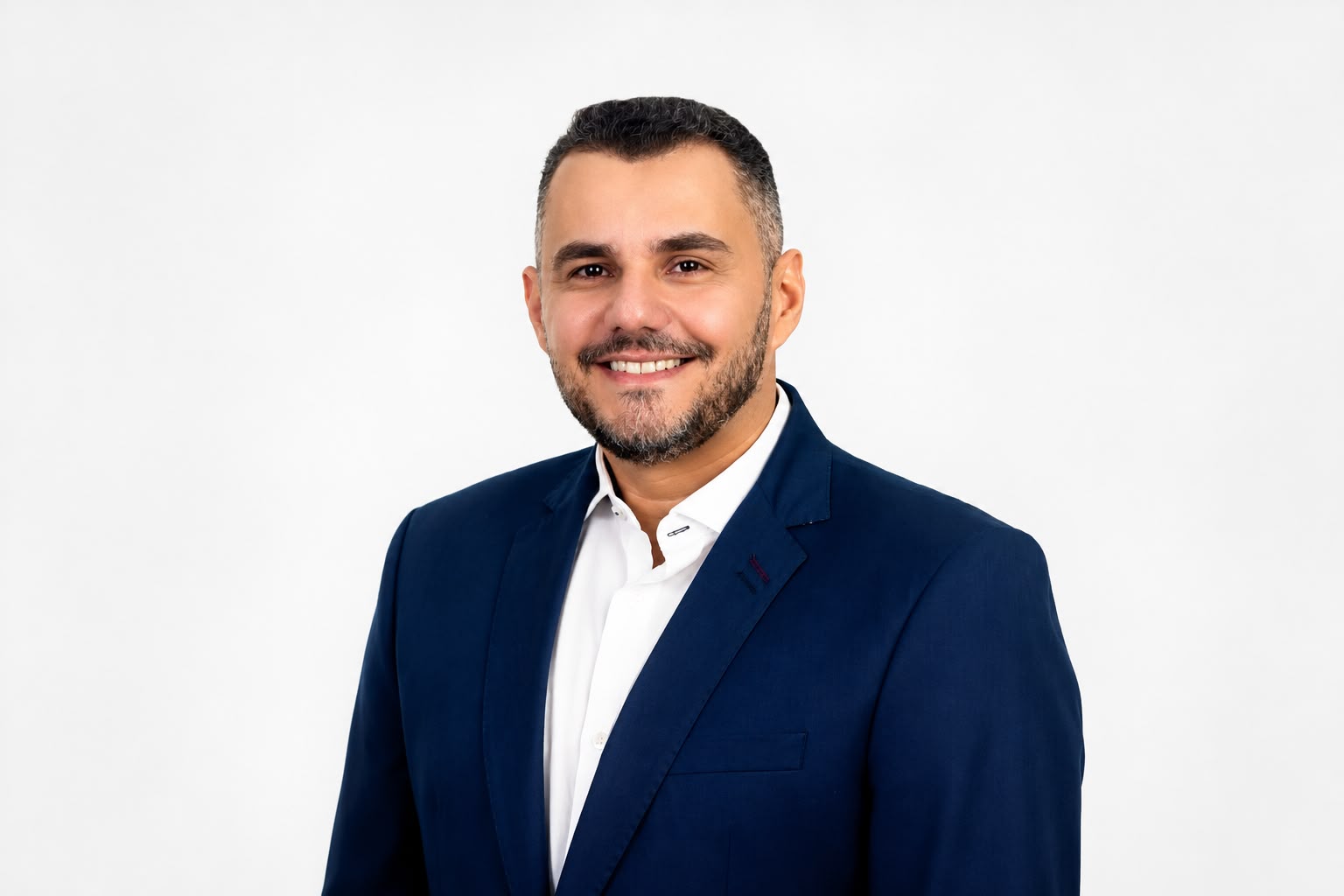 Jornalista Ângelo Medeiros é o novo integrante da Pop FM