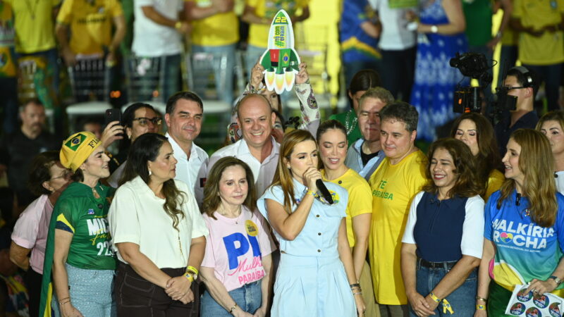 Manobra política impactante na Paraíba: Efraim Filho confirma chapa com advogada Nayana Pontes, esposa de Cabo Gilberto, para a disputa do governo estadual