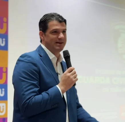Leo Bezerra de Saída do PSB: Prefeito de João Pessoa Aponta PSDB como Novo