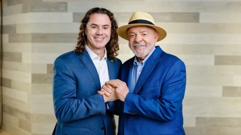 Lula grava vídeo pedindo voto para Veneziano em busca de reeleição para o Senado na Paraíba