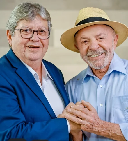 João Azevêdo e Lucas Ribeiro gravam vídeos com Lula em Brasília: Aliança estratégica para o Senado e reeleição do presidente