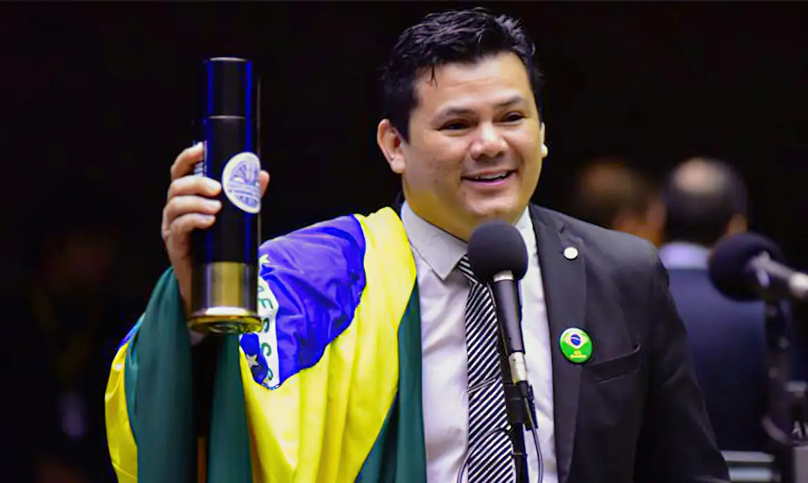 Deputado do PL Gilvan da Federal se torna réu após STF aceitar denúncia de injúria contra Lula com desejo de morte