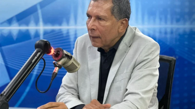 Ricardo Barbosa desiste de corrida eleitoral para fortalecer campanha de Aguinaldo Ribeiro na Paraíba