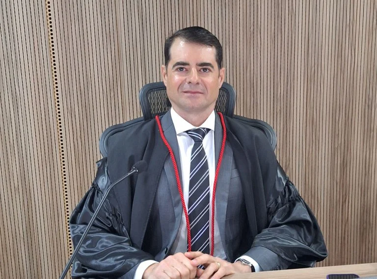 MPE reforça pedido contra Cícero Lucena: “vínculo consciente” com organização criminosa impede candidatura ao Governo da Paraíba em 2026