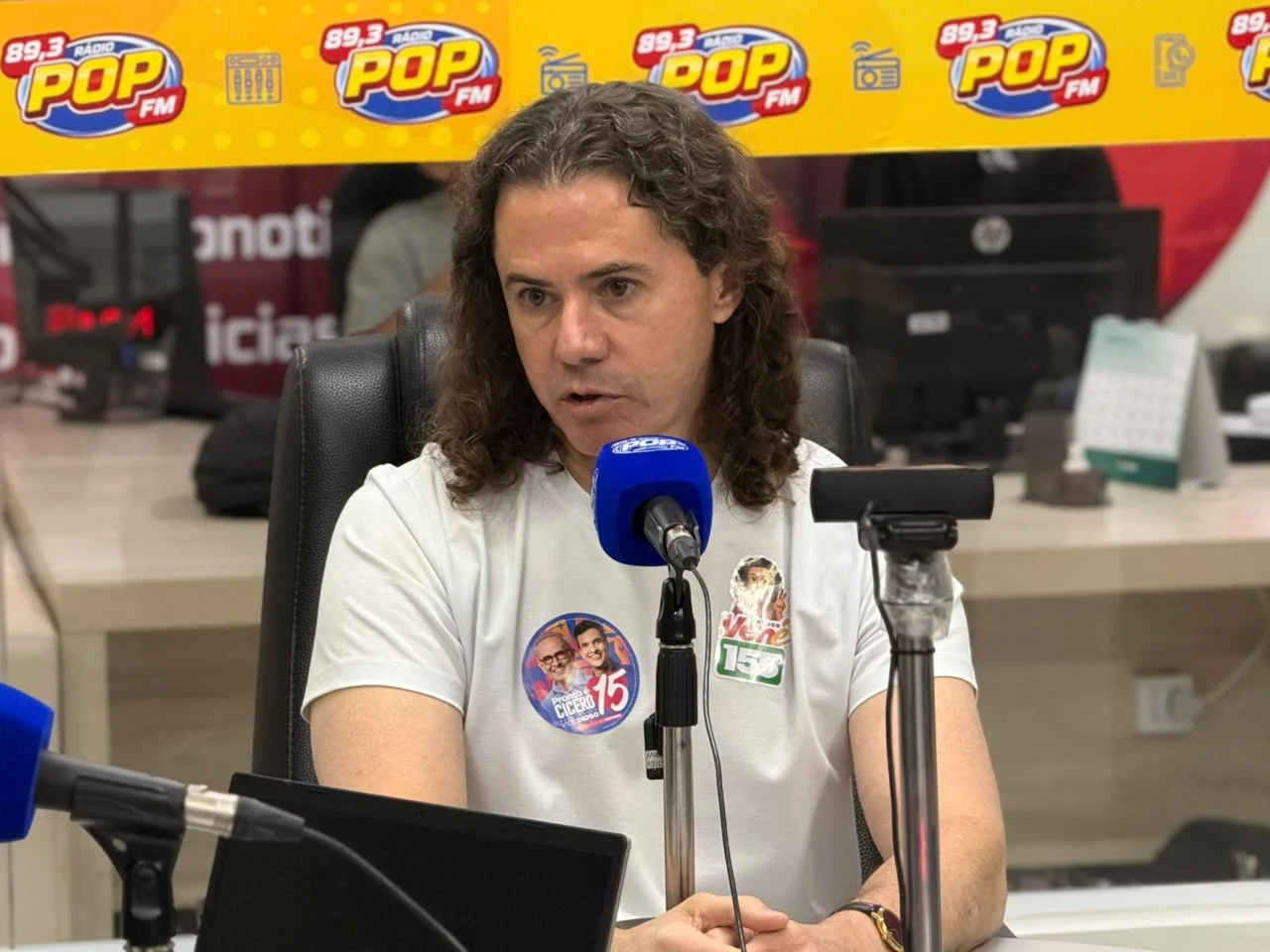 Veneziano desafia Hugo Motta: “Se não provar pressão em prefeitos, deve desistir da candidatura”