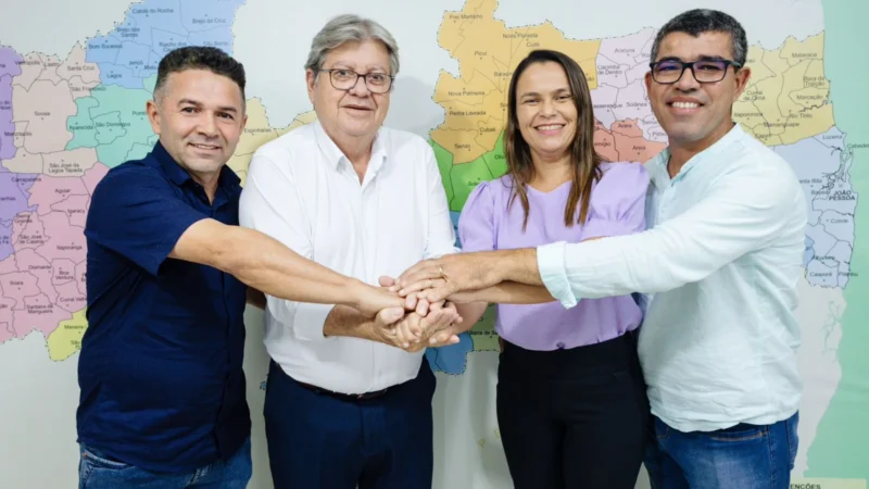 Prefeita e vice de Damião declaram apoio a João Azevêdo para o Senado em busca de mais investimentos na Paraíba