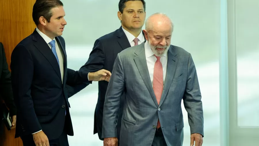 Fim da Taxa das “Brusinhas”: Lula, Lira e Alcolumbre firmam acordo para zerar imposto em compras internacionais de até US$ 50 em esforço pré-eleitoral