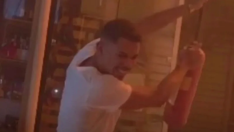 Comerciantes de João Pessoa Repudiam Candidato Lucas Caçula por Gravar Vídeo em Shopping Incendiado: “Oportunista e Desrespeitoso”
