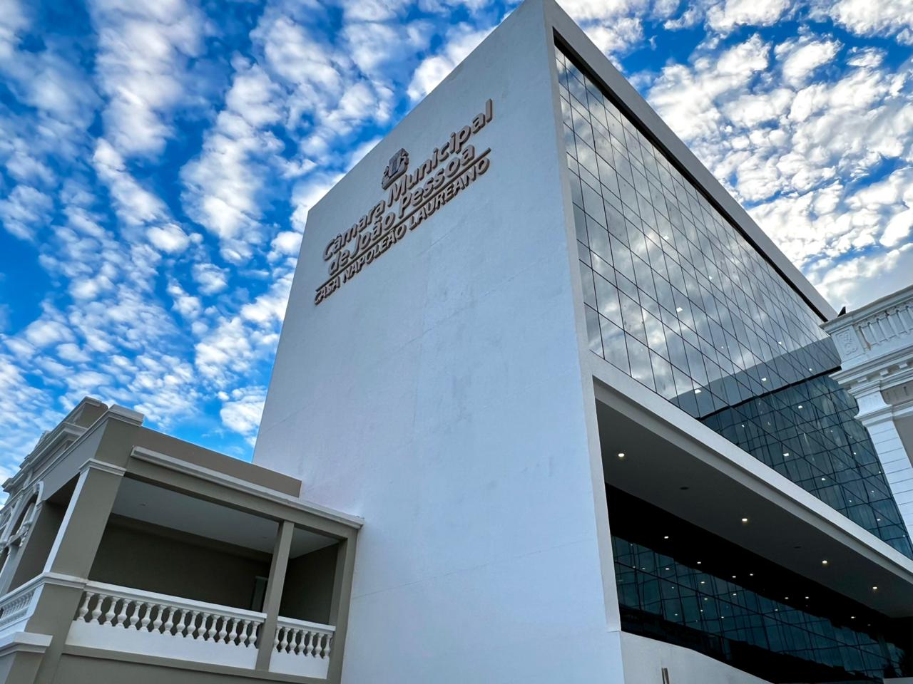 Publicidade de bets pode ser proibida em espaços públicos de João Pessoa