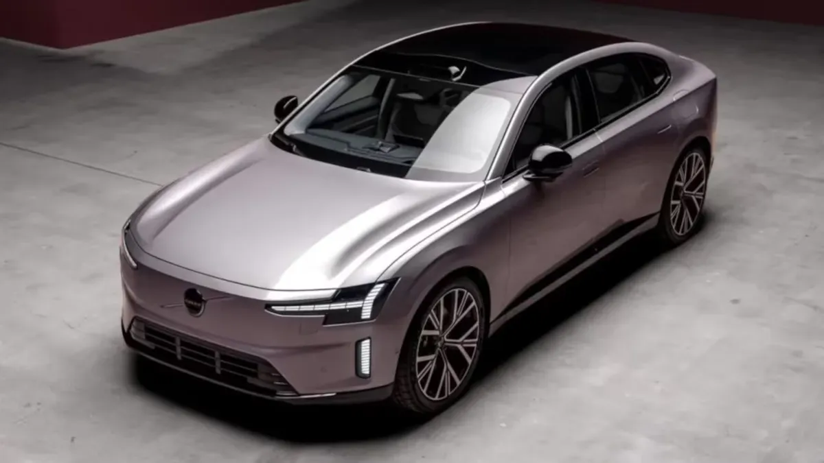 Volvo desafia gigante de luxo no país com sedã elétrico que recarrega 300 km em 10 minutos