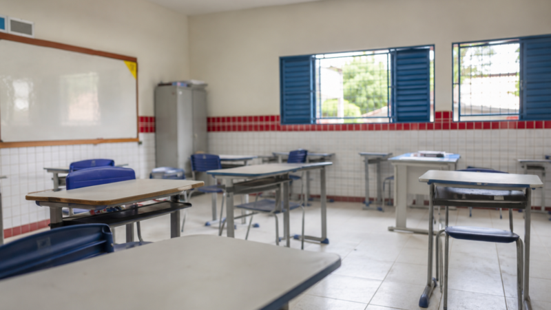 Aulas são suspensas após denúncias sobre condições da água em escola estadual de João Pessoa
