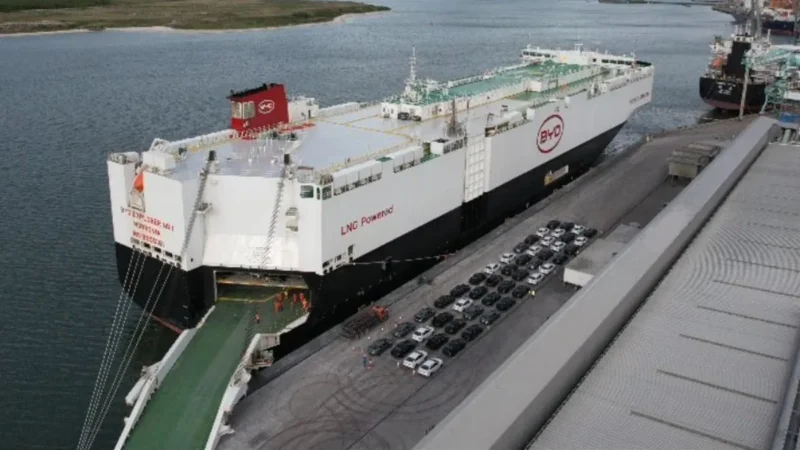 BYD encomenda 10 navios e dobra capacidade de exportação para 2,5 milhões de carros por ano