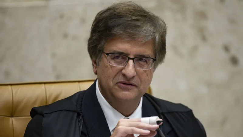 PF: Mensagens de celular revelam contato entre Paulo Gonet e Daniel Vorcaro, ex-Banco Master, via advogado
