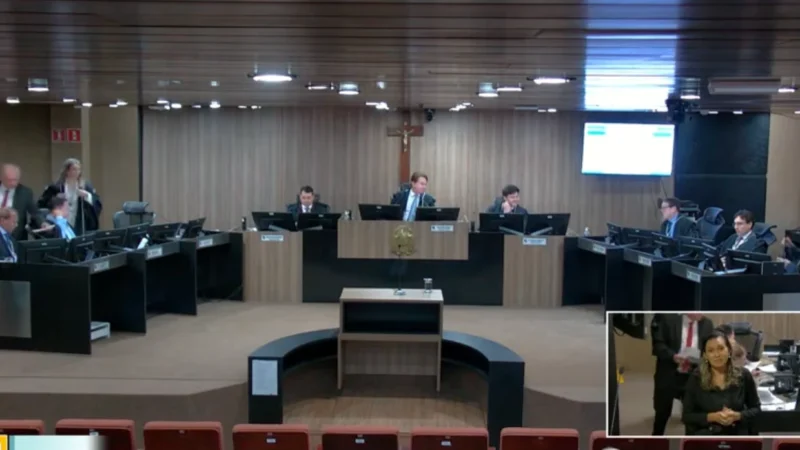 Cícero Lucena: Relator do TRE-PB vota contra impugnação e mantém candidatura ao Governo da Paraíba em meio a pedido de vista