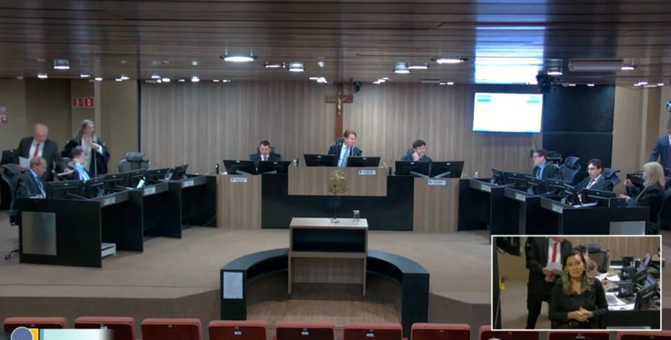 Cícero Lucena: Relator do TRE-PB vota contra impugnação e mantém candidatura ao Governo da Paraíba em meio a pedido de vista