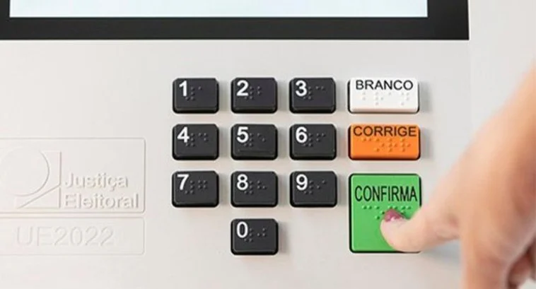Eleitores Descontentes: Quase 40% Preferem Candidatos que Comparecem a Debates; Ausência Gera Desconfiança