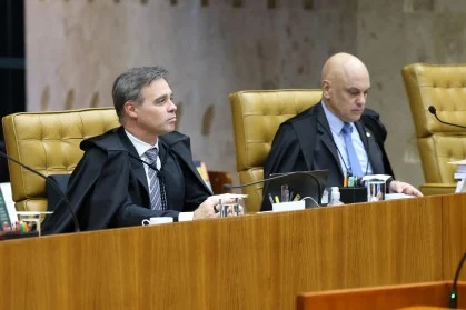 STF: Mendonça libera para julgamento caso de mensagens entre Moraes e ex-banqueiro Daniel Vorcaro