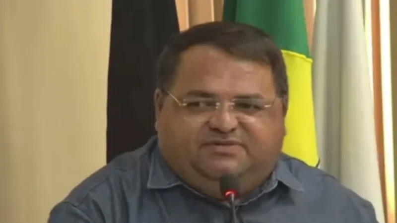 Vereador na Paraíba Sugere que Prefeito Obrigue Comissionados a Votarem em Candidatos da Gestão