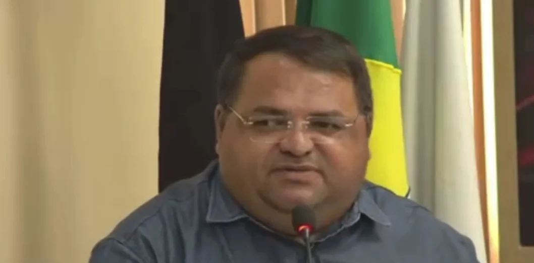 Vereador na Paraíba Sugere que Prefeito Obrigue Comissionados a Votarem em Candidatos da Gestão