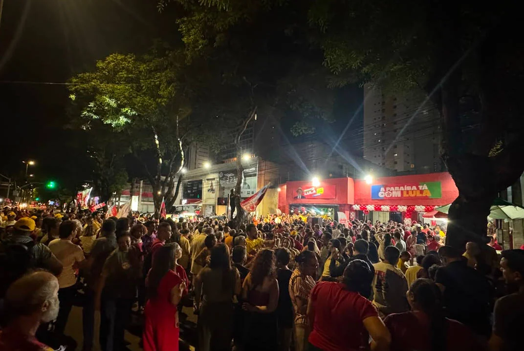 Campanha de Lula na Paraíba Enfrenta Escassez de Materiais e Críticas de Ex-Governador; Coordenador Aponta Dificuldades Nacionais