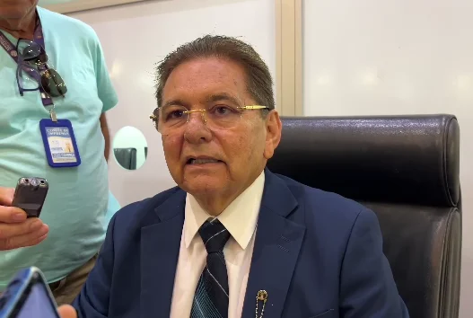 Adriano Galdino prevê adesão de 20 prefeitos à candidatura de Nabor Wanderley ao Senado Federal