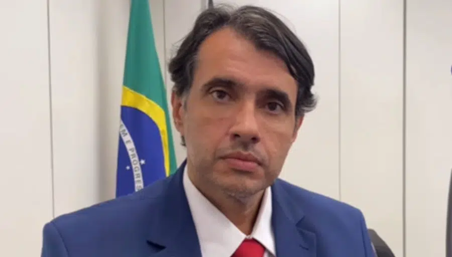 André Gadelha Reage a Saída de Ivonete Ludgério da Suplência: “Fui Pego de Surpresa” e Critica Mudança de Lado