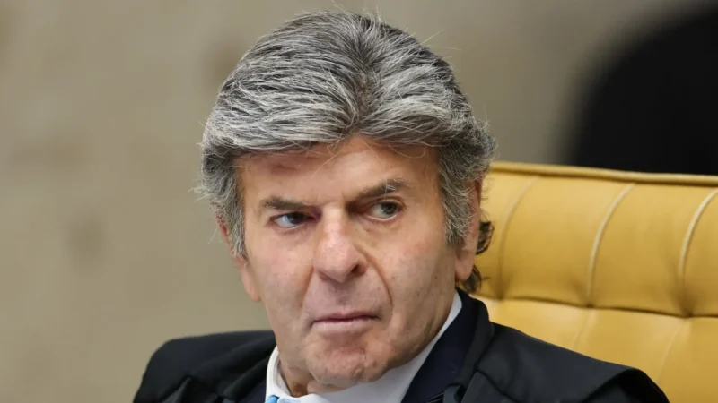 Fux dá 10 dias para Senado explicar negativa de acesso a registros de Vorcaro e esposa de Moraes