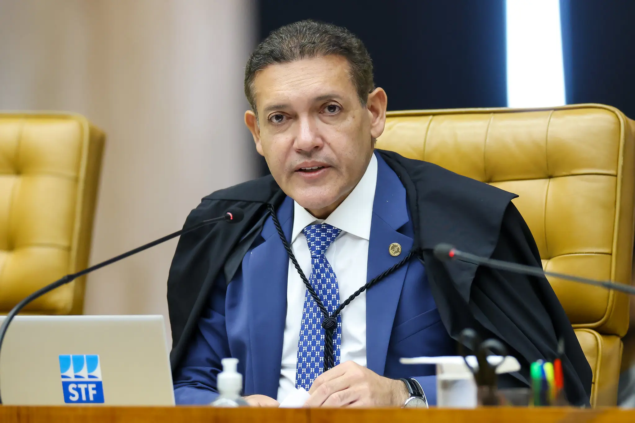 Kassio Nunes Marques Suspende Jingle de Lula sobre Flávio Bolsonaro: “Foi o Flávio Bolsonaro”
