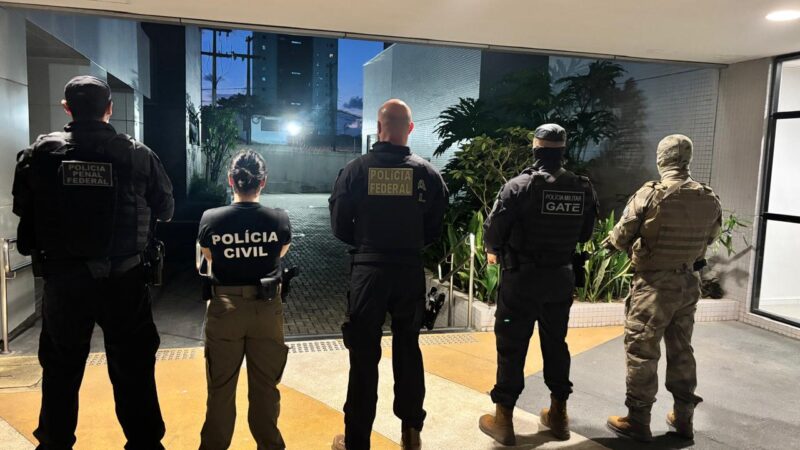 Operação da PF cumpre 30 mandados contra grupo criminoso na Paraíba