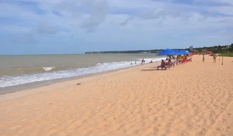 Sudema aponta cinco trechos de praias impróprios para banho na Paraíba