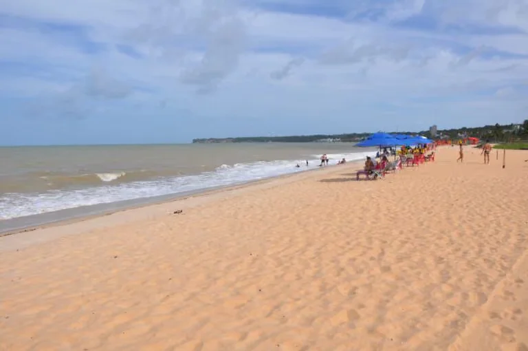 Sudema aponta cinco trechos de praias impróprios para banho na Paraíba