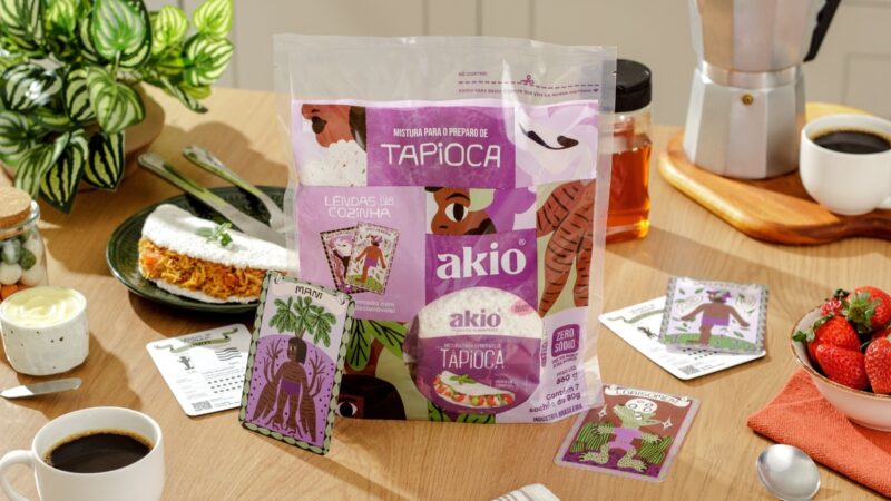 Akio leva tapioca e folclore às famílias