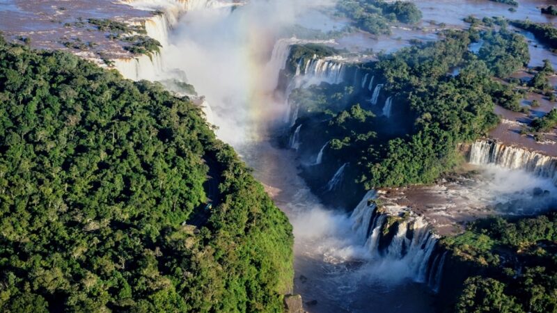 Aeroporto de Foz do Iguaçu impulsiona turismo nas Cataratas