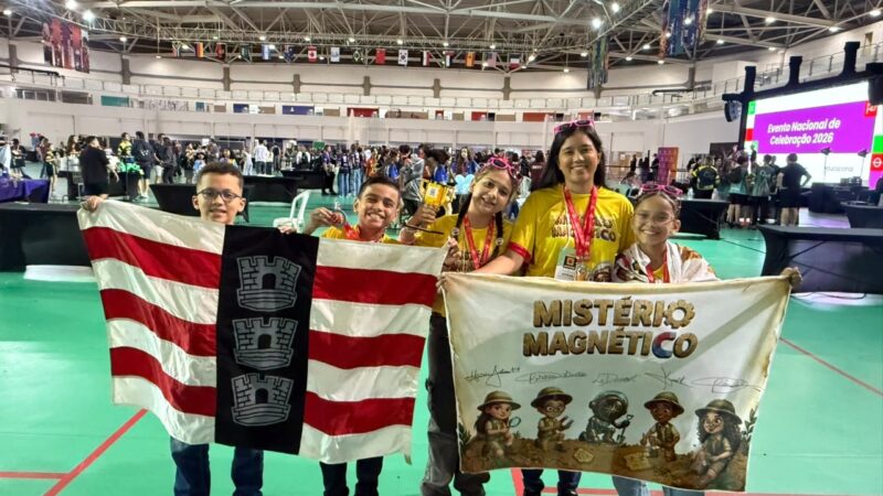 Escola da rede municipal de João Pessoa conquista 1º lugar nacional na FLL e garante vaga para o mundial