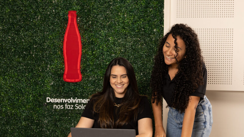 Solar Coca-Cola leva educação a dependentes de colaboradores
