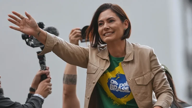 Michelle Bolsonaro é Eleita Senadora pelo DF: Ex-Primeira-Dama Conquista Primeira Vaga Eletiva ao Lado de Bia Kicis