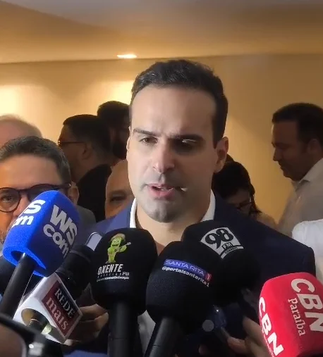 Lucas Ribeiro une aliados na Paraíba em prol da reeleição de Lula, focando em projetos de saúde e desenvolvimento para o estado