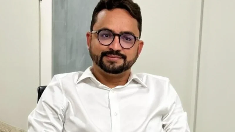 Tibério (PSB) se lança como pré-candidato a prefeito de João Pessoa em 2028 e aconselha Hugo Motta a repensar aliança com Léo Bezerra
