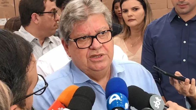 Governador Lucas Ribeiro brinca com “João para cuidar de João” e abre debate para 2028 em João Pessoa