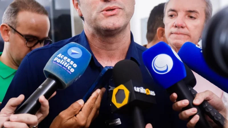 Leo Bezerra evita definir apoio a Lula ou Bolsonaro no 2º turno e foca em João Pessoa: ‘Decisão nunca foi solitária’