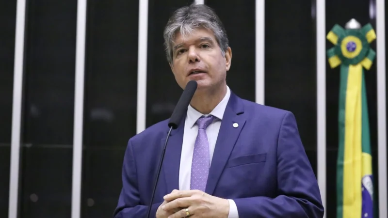Ruy Carneiro Critica Oposição: “Pedro Teria Desempenho Melhor que Cícero” e Aponta Falhas na Estratégia Eleitoral