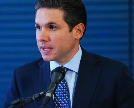 HUGO MOTTA GARANTE APOIO DE DEZ PARTIDOS PARA REELEIÇÃO NA CÂMARA EM 2027: ALIANÇA VAI ALÉM DA PRESIDÊNCIA