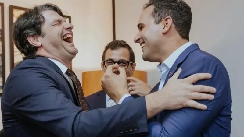Lucas Ribeiro estende a mão a Leo Bezerra: “À disposição para trabalhar por João Pessoa, independente de eleição”