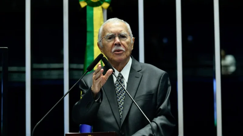 José Sarney, ex-presidente do Brasil, recebe alta após 9 dias internado em São Luís após cirurgia abdominal; acompanhamento ambulatorial continua