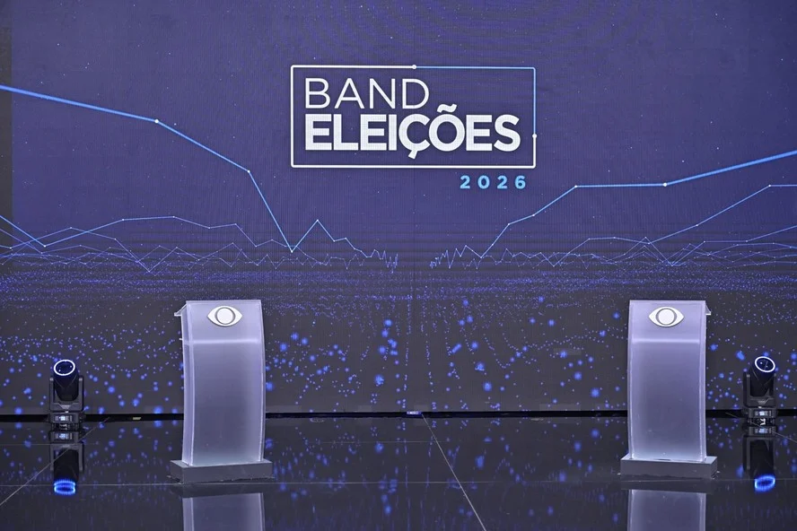 Lula e Flávio Bolsonaro Frente a Frente: Primeiro Debate Presidencial da Eleição 2026 Neste Domingo na Band Promete Eletrizar a Disputa Eleitoral