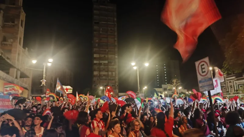 Lula em Foco: Lideranças Petistas e Aliados Pedem “Virada Histórica” em Ato na Paraíba com Erika Hilton