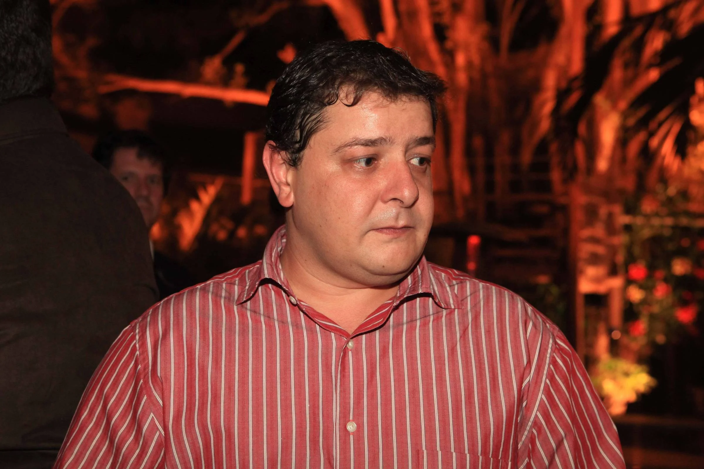 Lulinha Libera Sigilos Fiscal, Bancário e Telemático ao STF e PF a Pedido de Lula, Diz Advogado