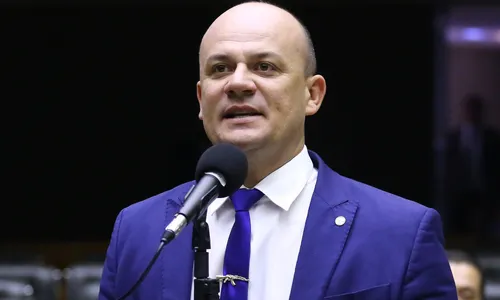 Cabo Gilberto questiona pesquisas e incita mobilização final por Flávio Bolsonaro: “Não tem nada ganho”