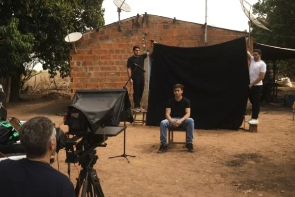 Lula cresce em cidade baiana usada por Nikolas Ferreira em vídeo sobre “Nordeste esquecido”, mas Bolsonaro mantém liderança